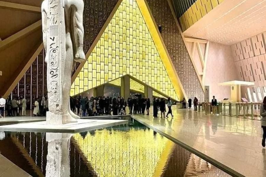 Exclusive Private Tour: Pyramids, Sphinx & Grand Egyptian Museum